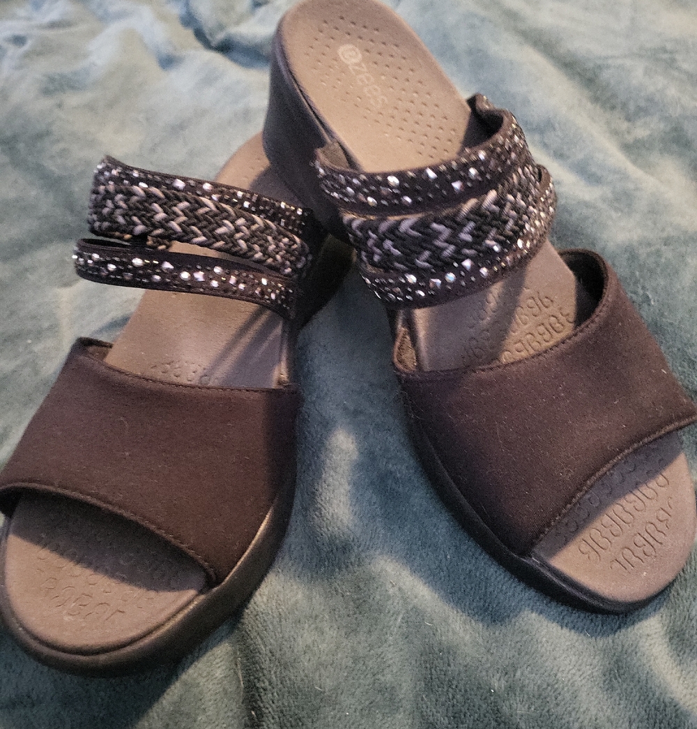 BZEES Women's Black Wedge Sandal with Braided Straps